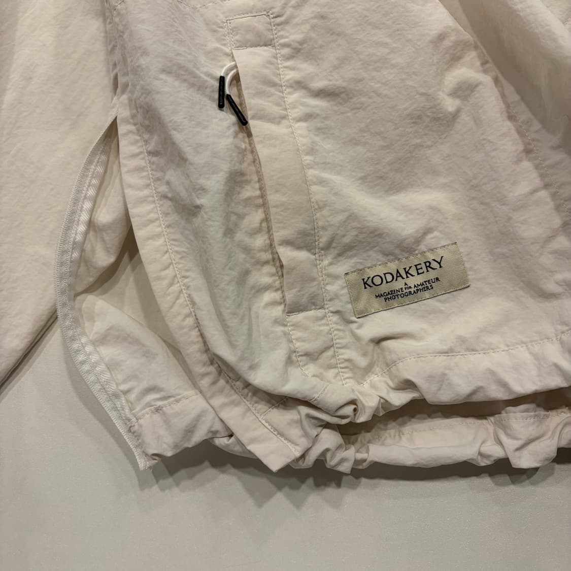 [XL] 코닥 나일론 웜업 맨투맨 화이트 C113 상품이미지6