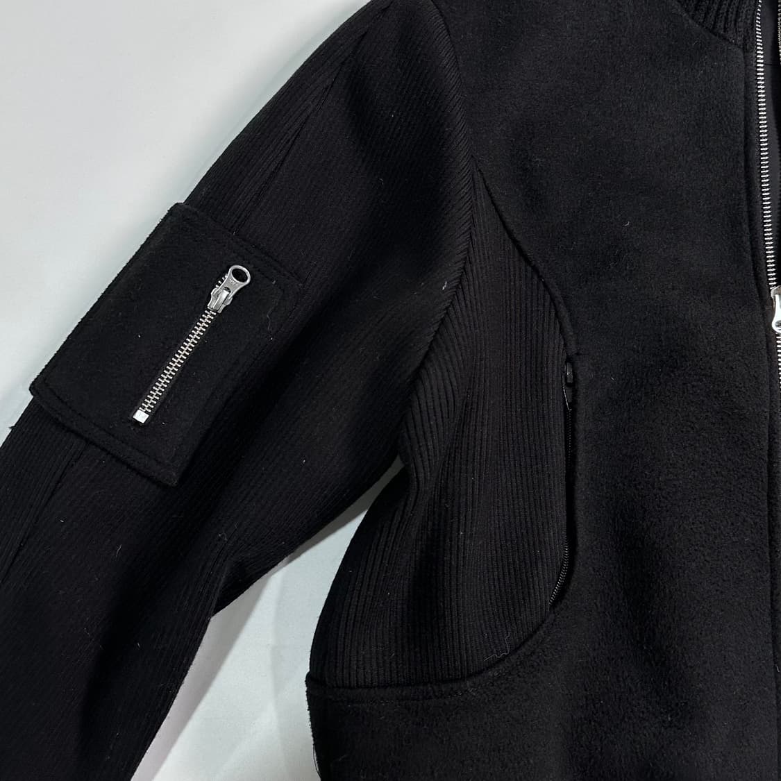 오프닝프로젝트 크롭 블랙 자켓  상품이미지3