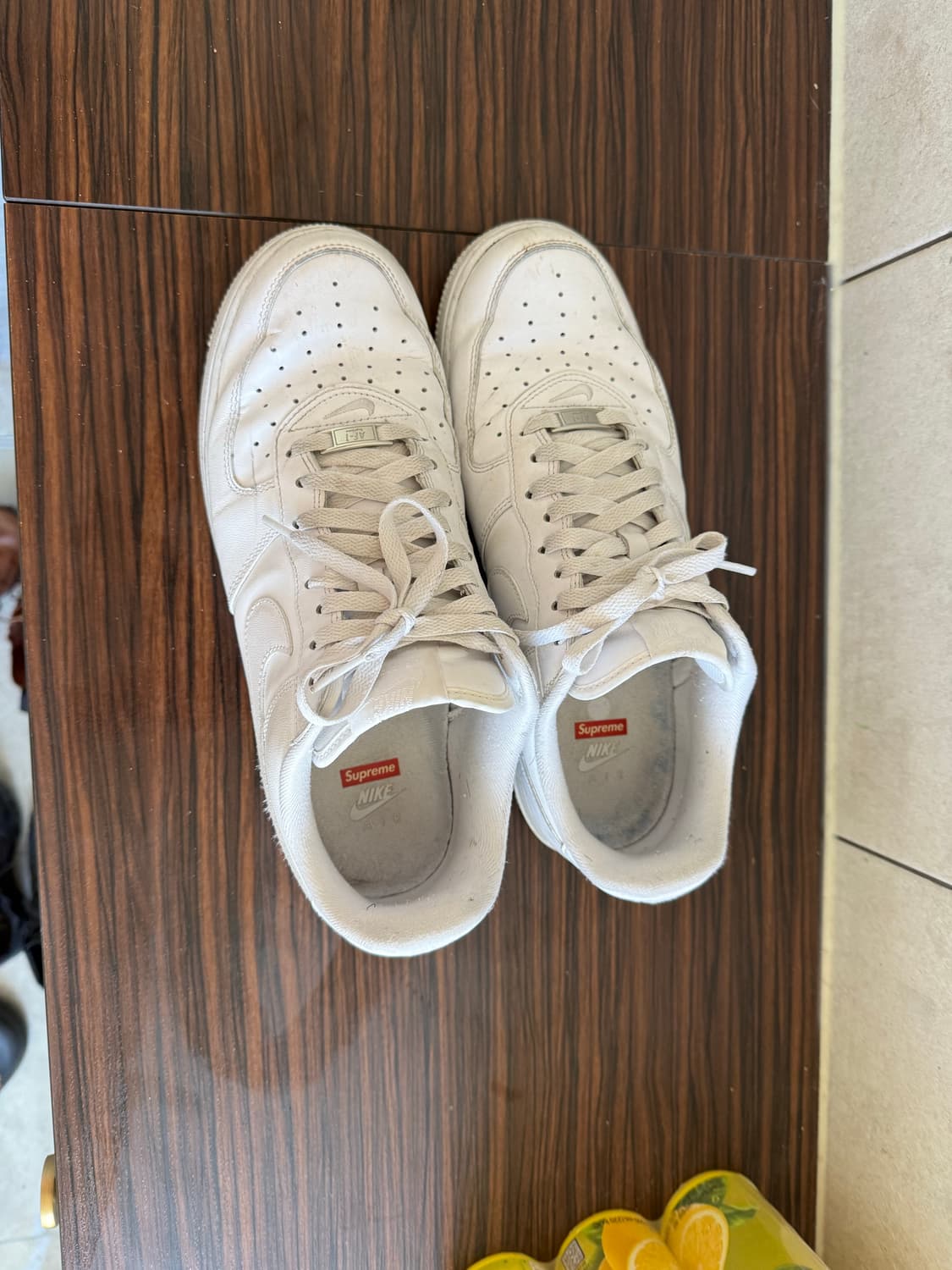 나이키 슈프림 에어포스1 로우 화이트 285 상품이미지4