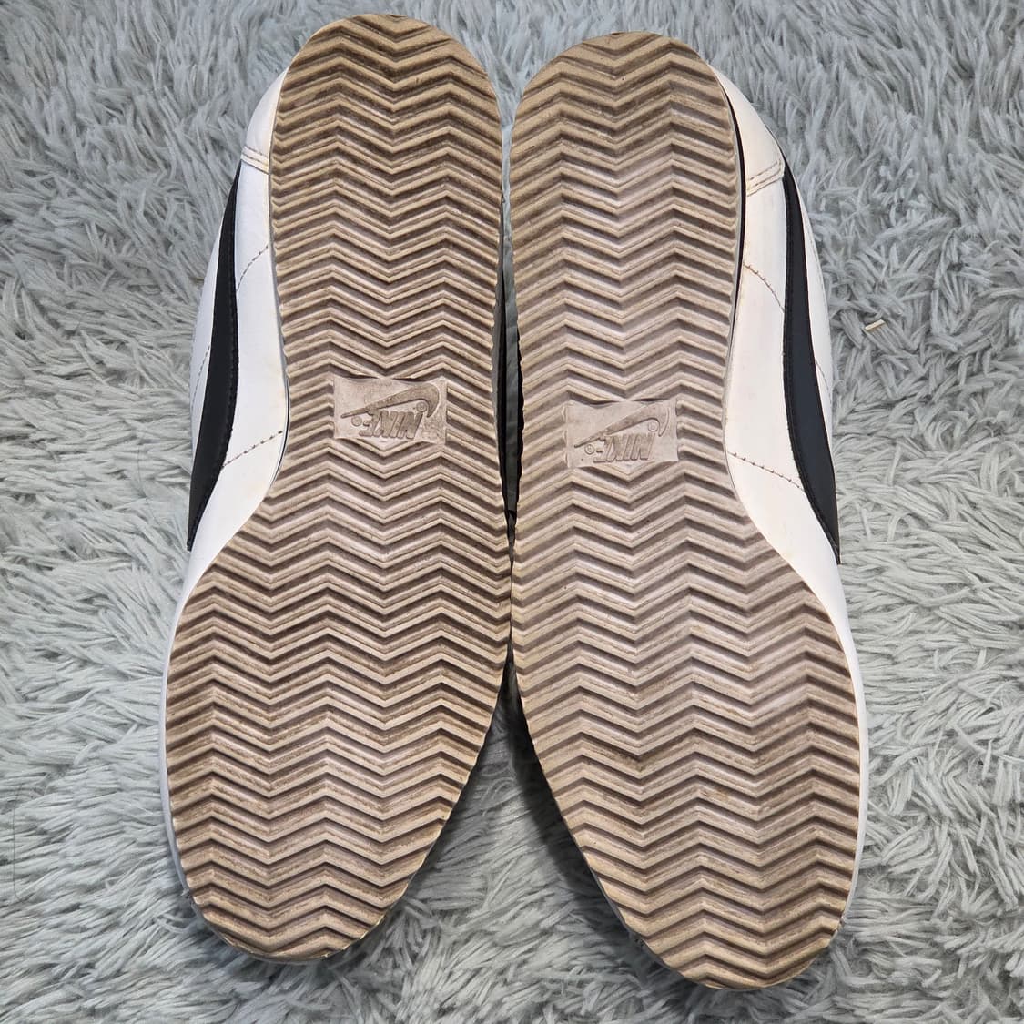 7w-30:나이키 코르테즈 레더 화이트블랙 Nike Cortez 24cm 상품이미지9