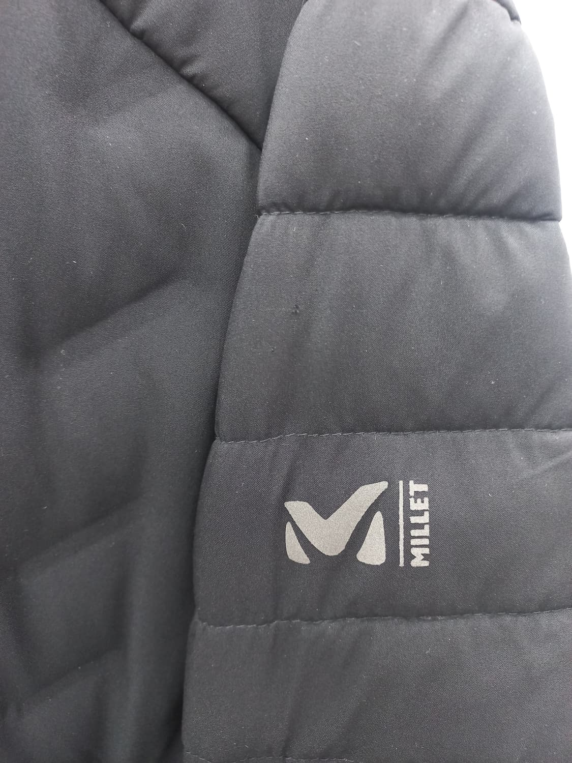 밀레 경량 패딩 남105 블랙 상품이미지6