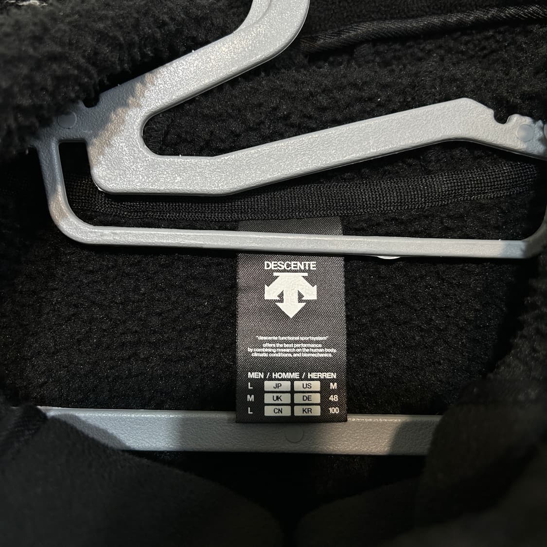 데상트 아우디 후리스 집업 100 상품이미지2