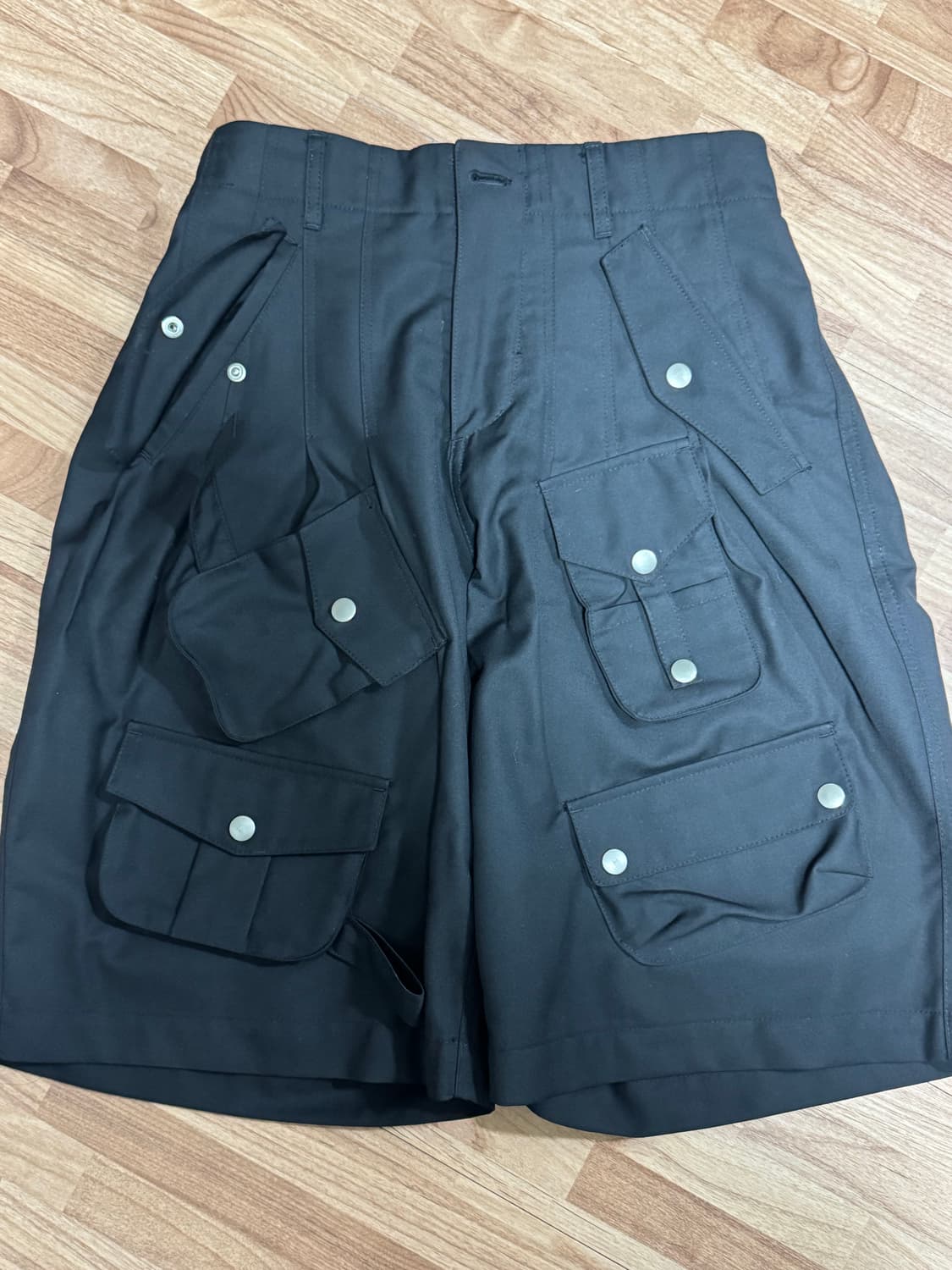 더뮤지엄비지터 FIVE FLAP POCKET SHORTS 상품이미지1