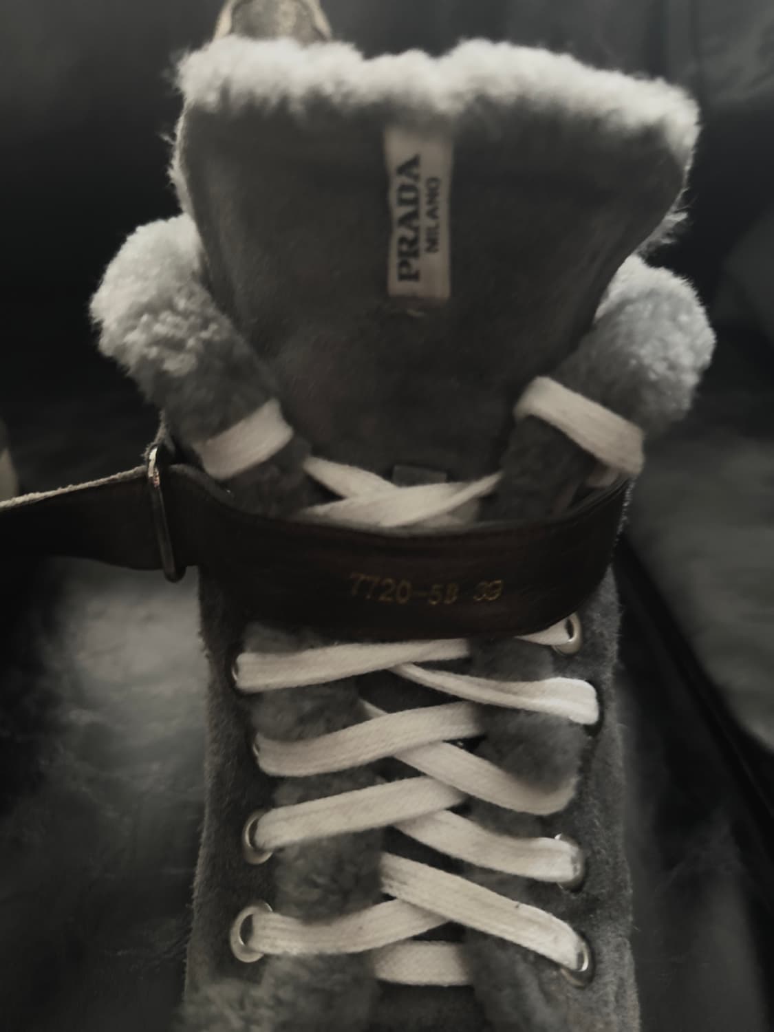 프라다스포츠 히든 웨지힐 시어링 하이탑 스니커즈 상품이미지3