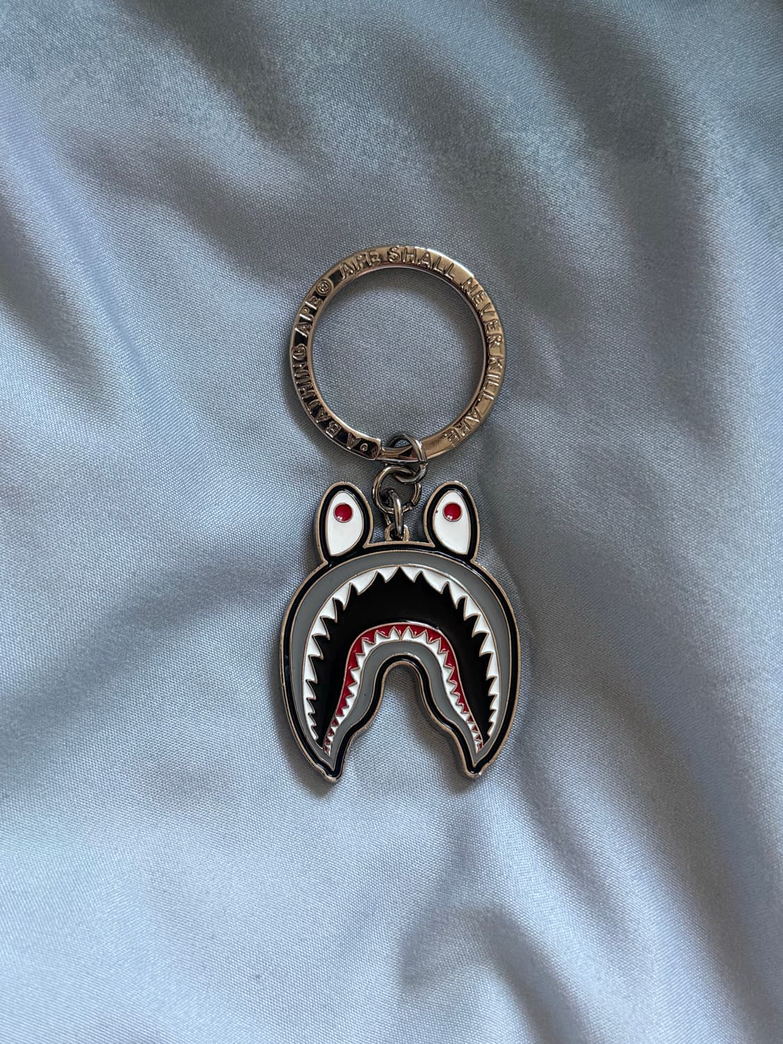 베이프 샤크키체인 키링 상품이미지1