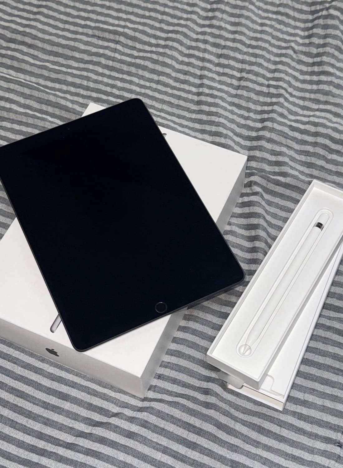 아이패드 에어 3세대 + 애플펜슬 1세대 상품이미지1