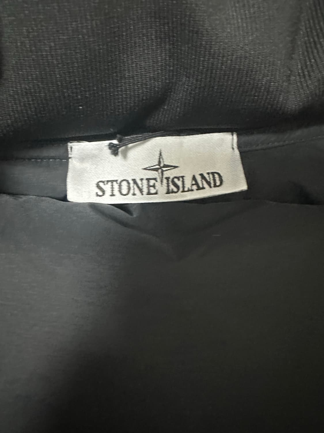 스톤아일랜드 심리스 패딩 상품이미지4