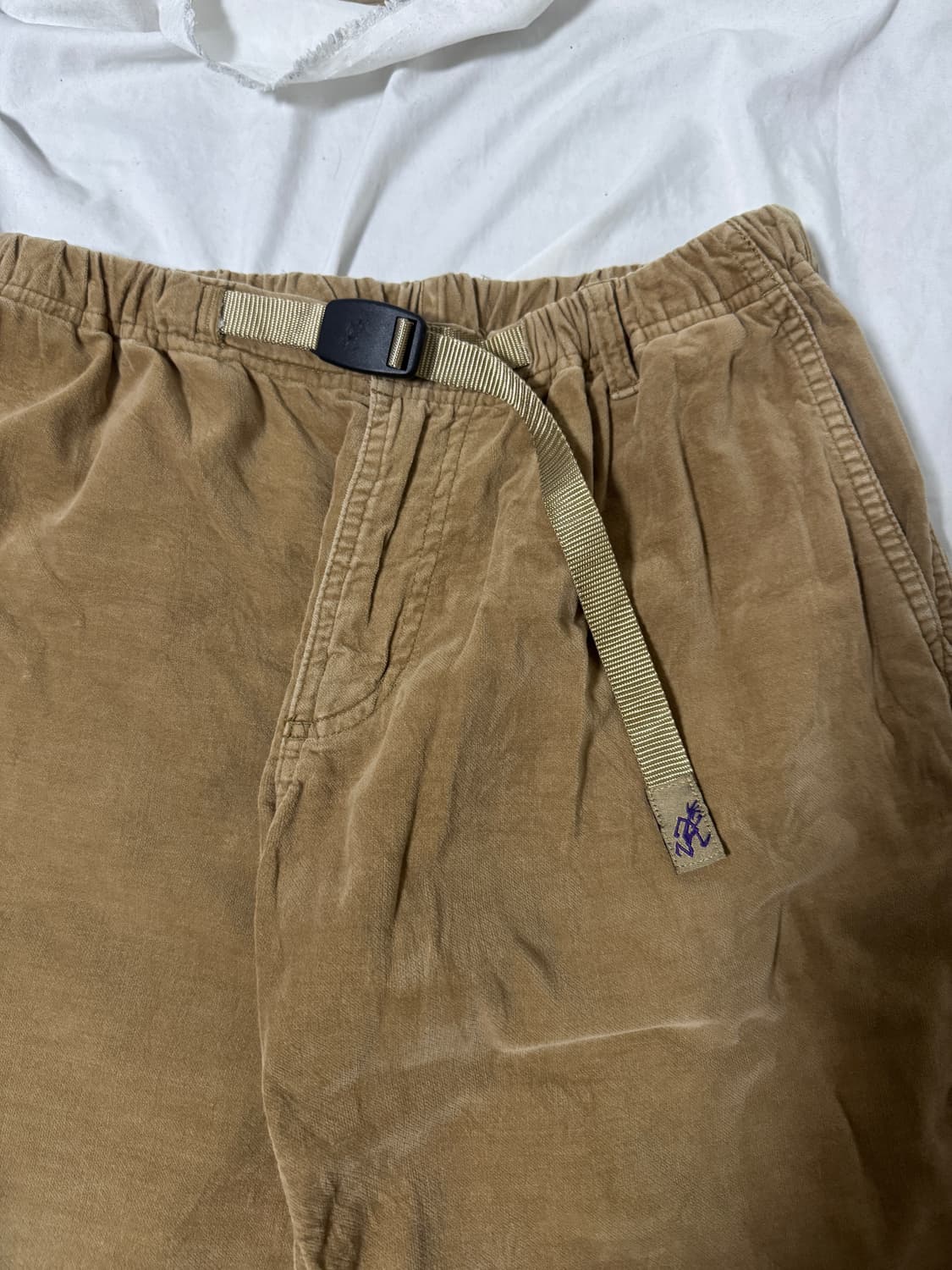 그라미치 벨벳 팬츠 상품이미지3