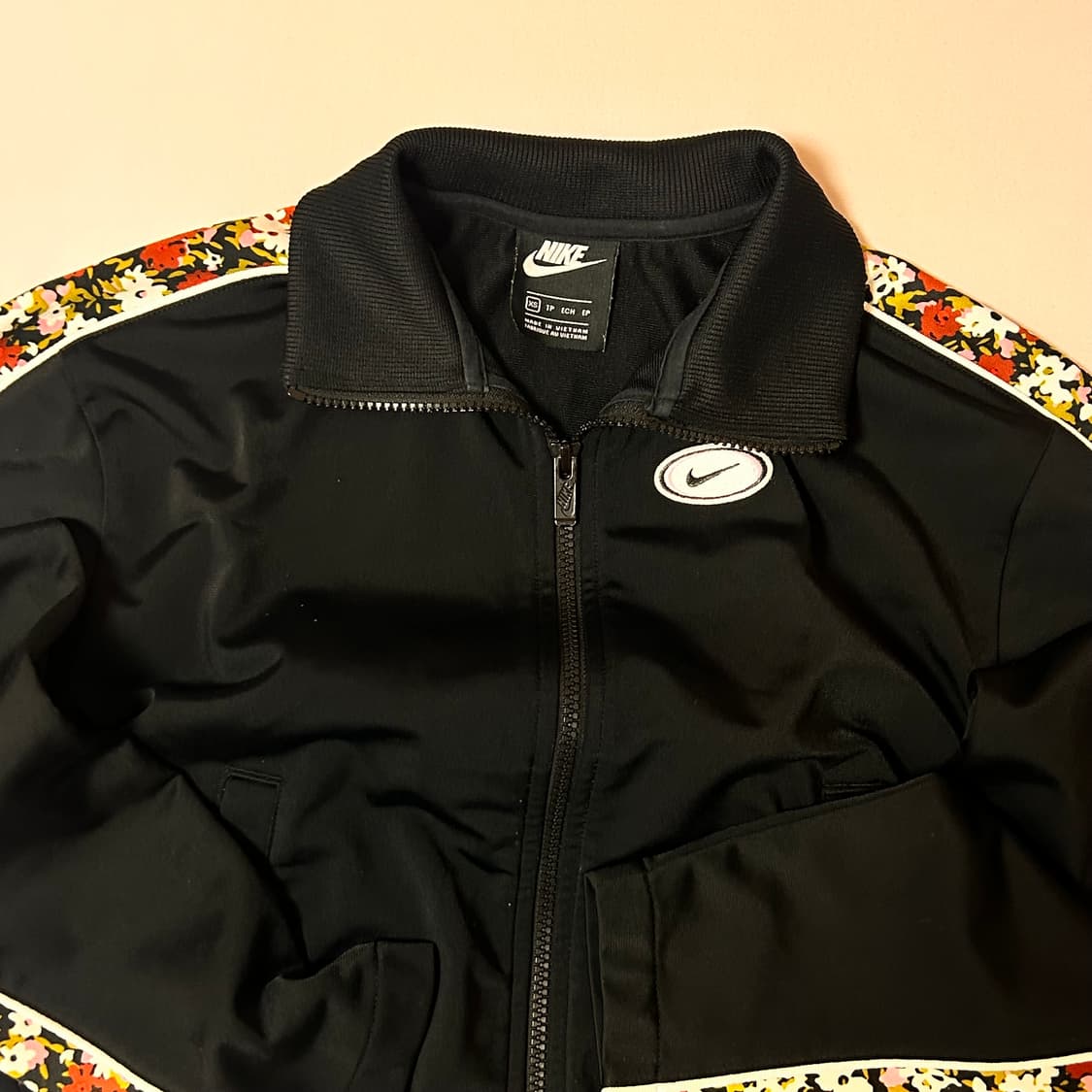 (xs) 나이키 꽃무늬 져지 상품이미지2