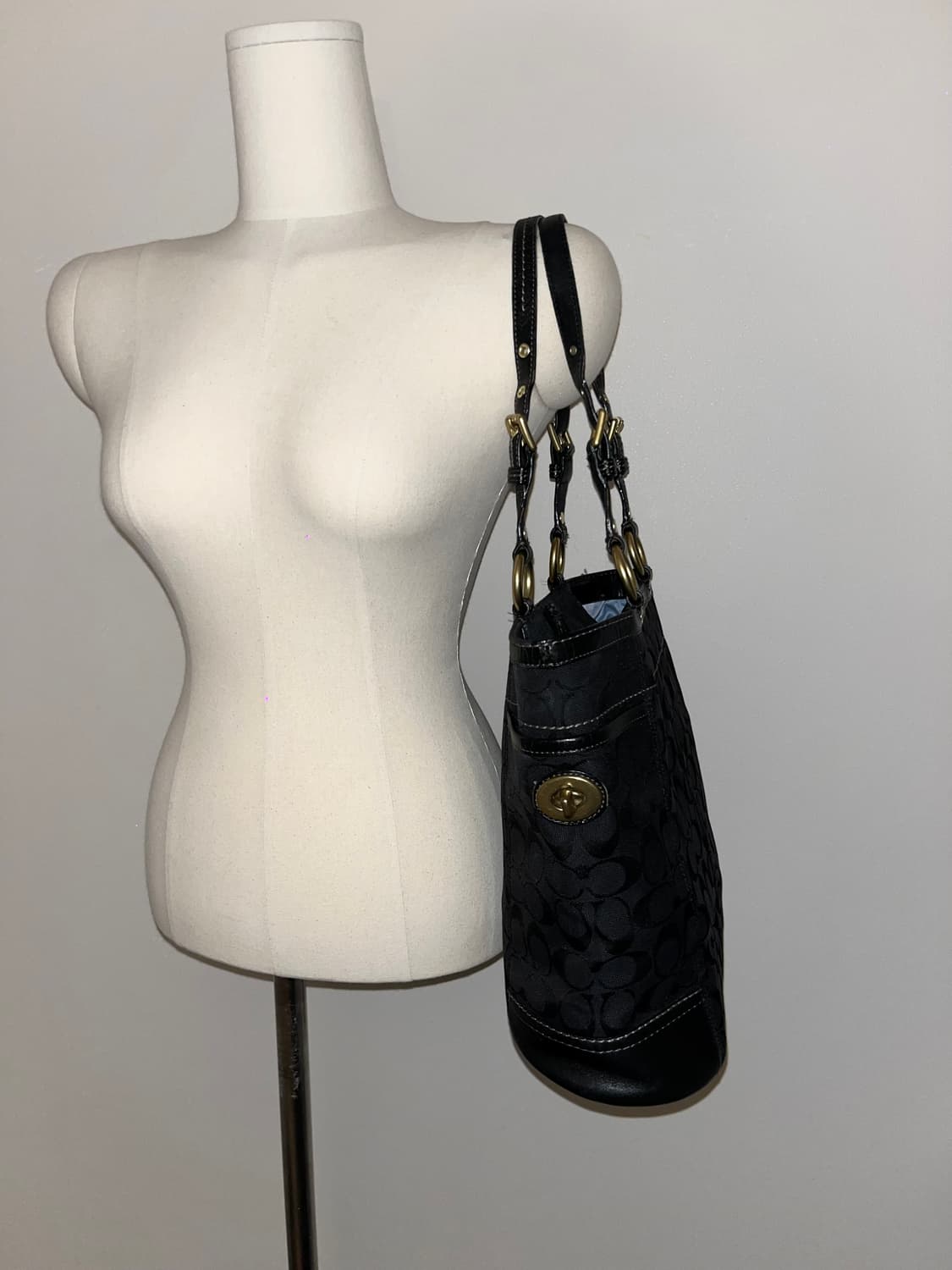 📦 Coach Allblack shoulder bag 상품이미지4