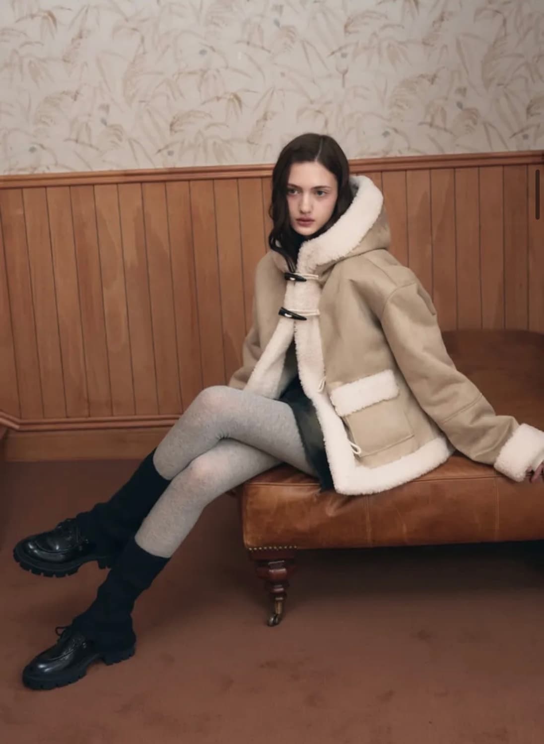 (새상품) 레더리 무스탕 후디 더플 자켓 [BEIGE] 판매 상품이미지7