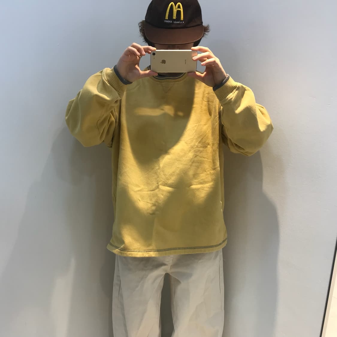 yellow 스티치 오버핏 맨투맨 상품이미지1