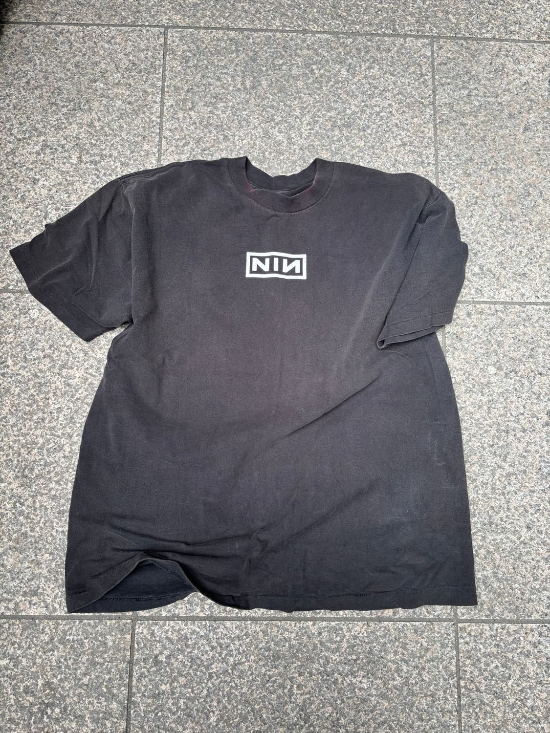 나인인치네일스 90s 빈티지티셔츠 상품이미지2