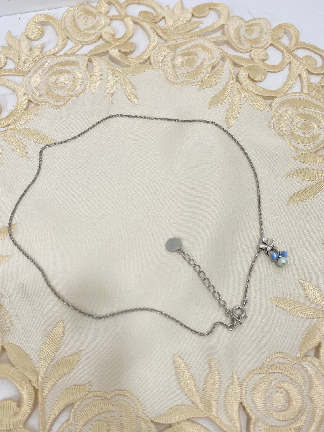 Courrèges 블루 리본 진주드롭 목걸이 상품이미지4