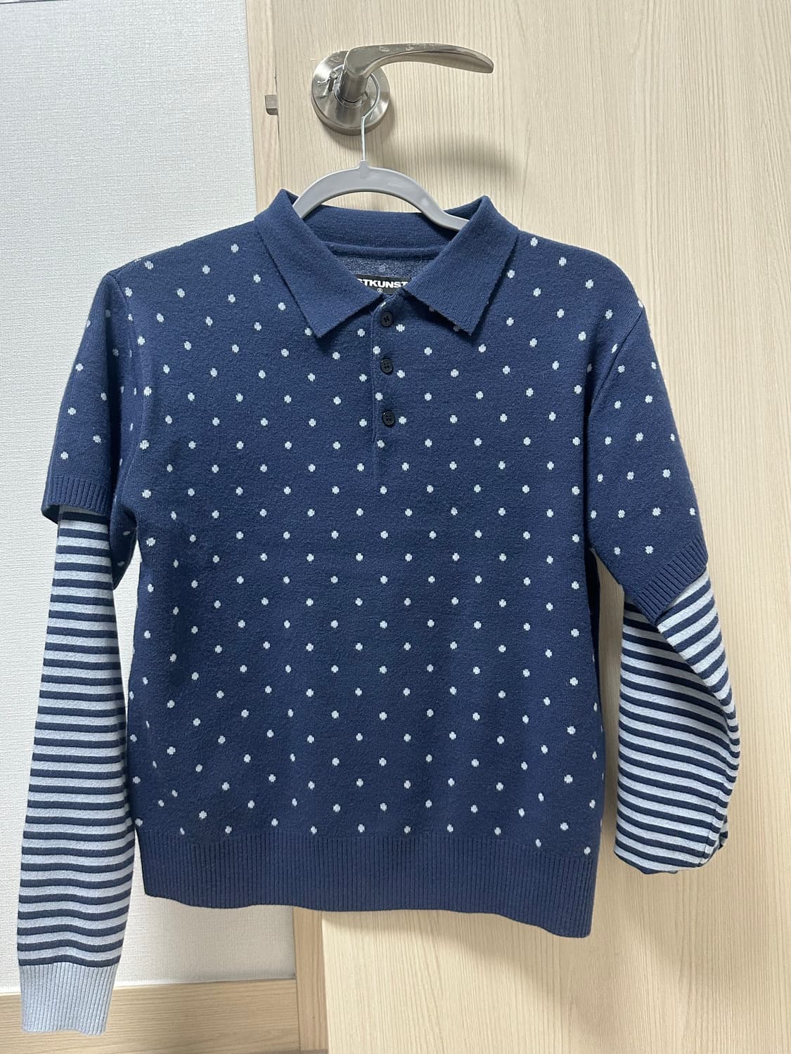 이스트쿤스트 도트 스트라이프 카라 니트 S 상품이미지3