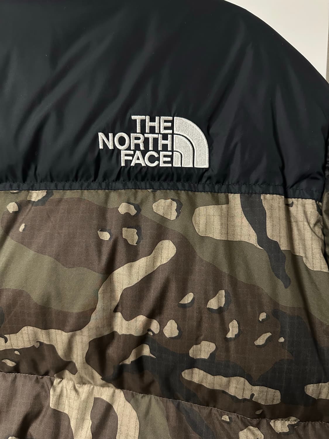 노스페이스 1996 눕시 우드랜드 카모 L 상품이미지4
