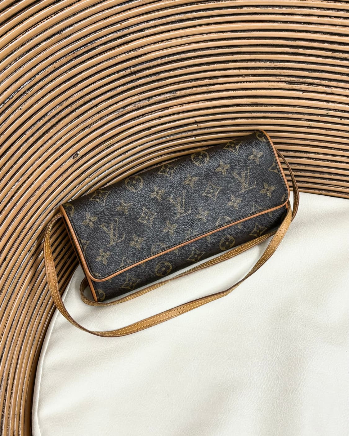 루이비통 모노그램 포쉐트 트윈 GM 숄더백 상품이미지1