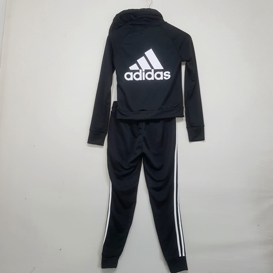 [새상품] 아디다스 후드 트랙 수트 블랙 상품이미지4