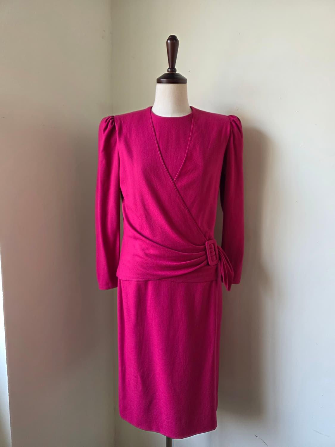 준아시다 핫핑크 랩 스타일 원피스 상품이미지2