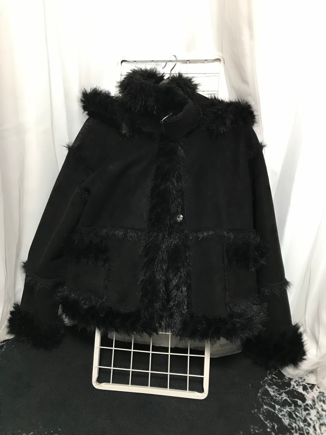 어글리쉐도우 리버시블 시어링 자켓 (블랙) 상품이미지1