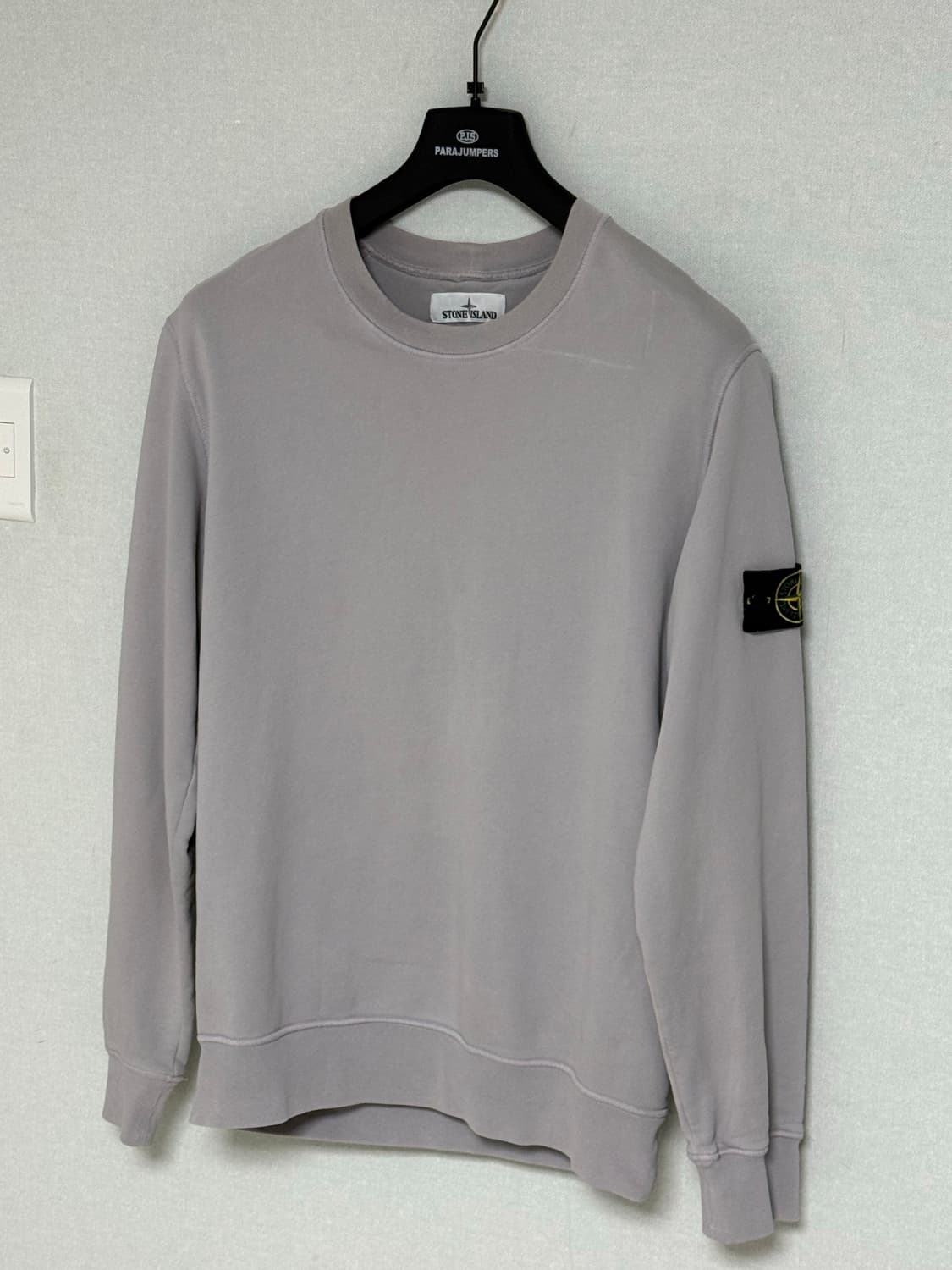 스톤아일랜드 맨투맨 그레이 마지막 가격 상품이미지1