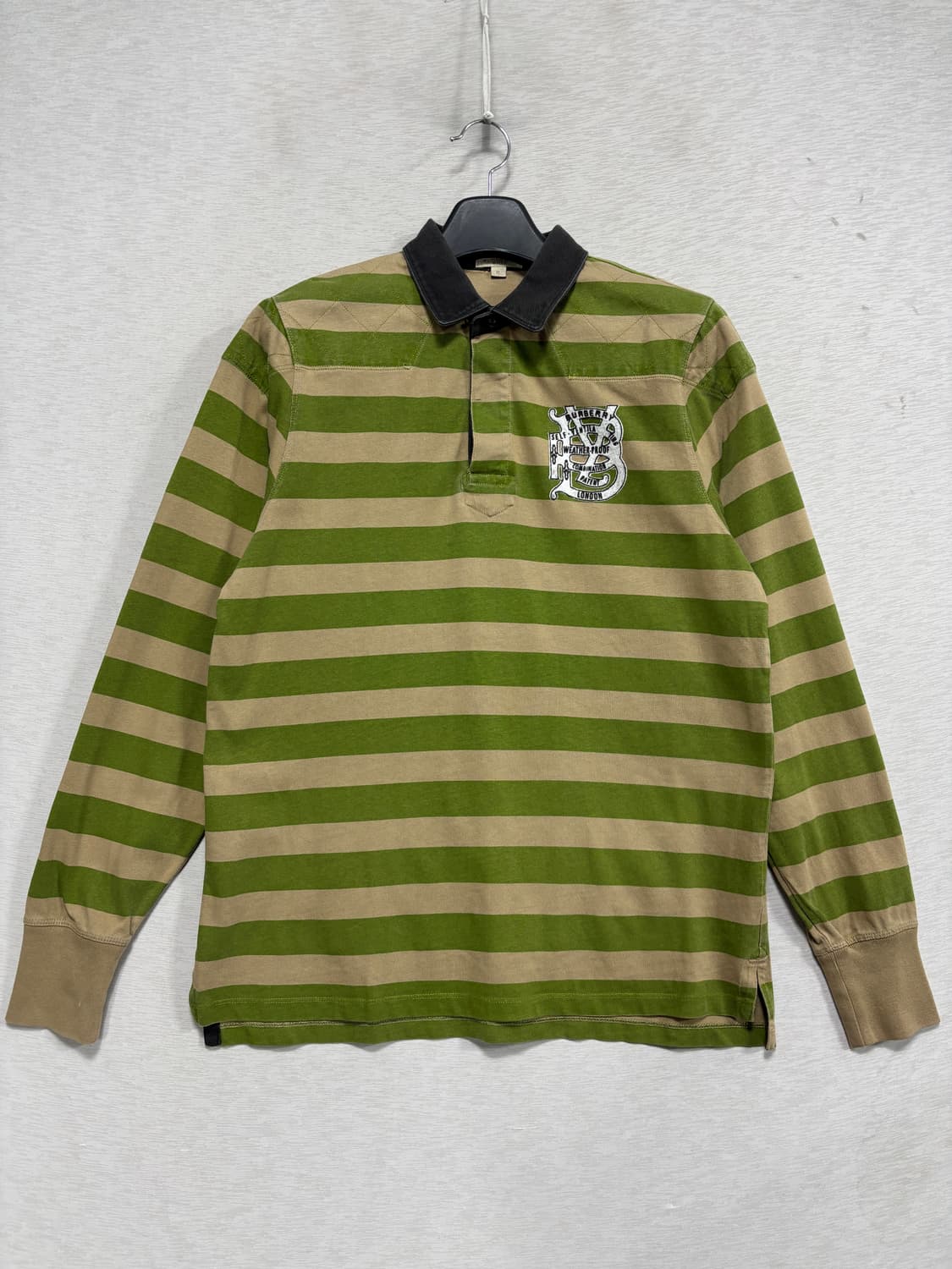 버버리 브릿 스트라이프 럭비 카라티 상품이미지1