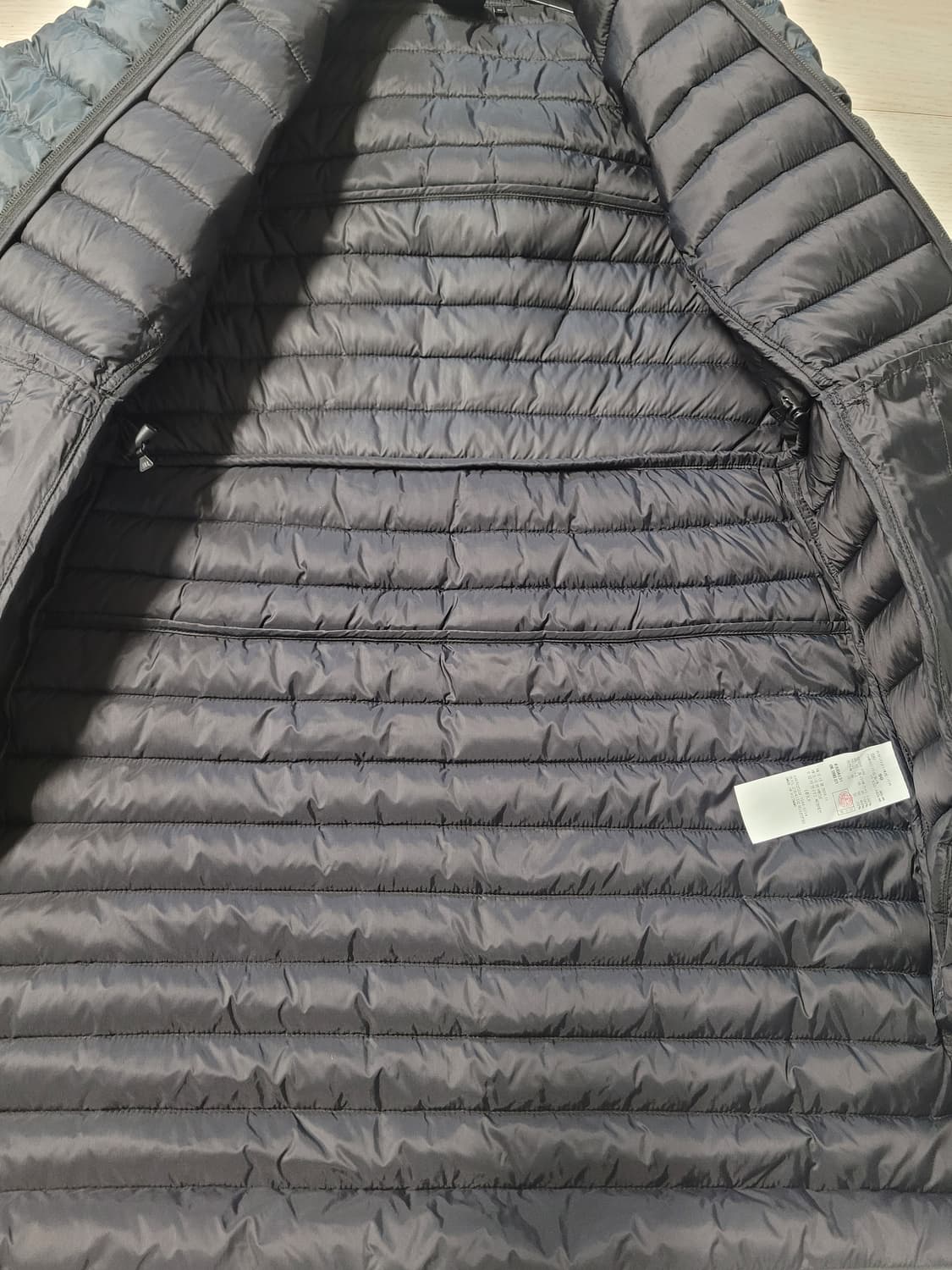 1회착) 질스튜어트 스포츠 중기장 구스 경량 패딩 90(S) 상품이미지3