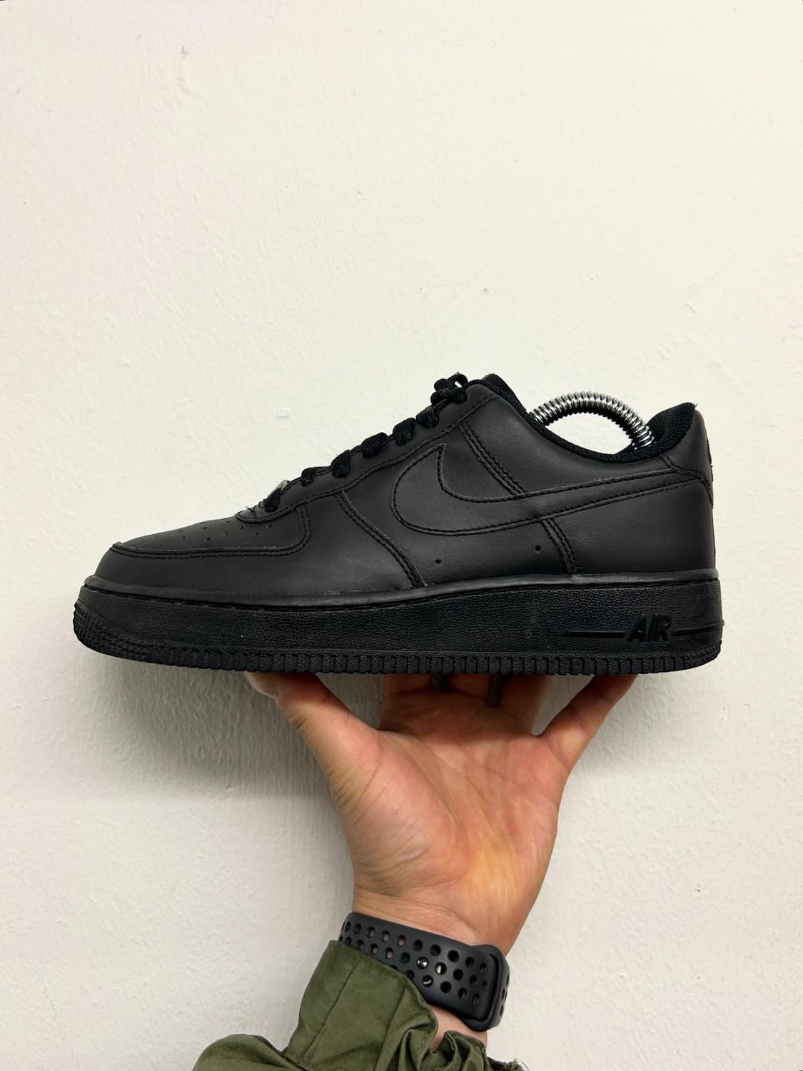 나이키 에어포스1 올블랙 240 상품이미지1