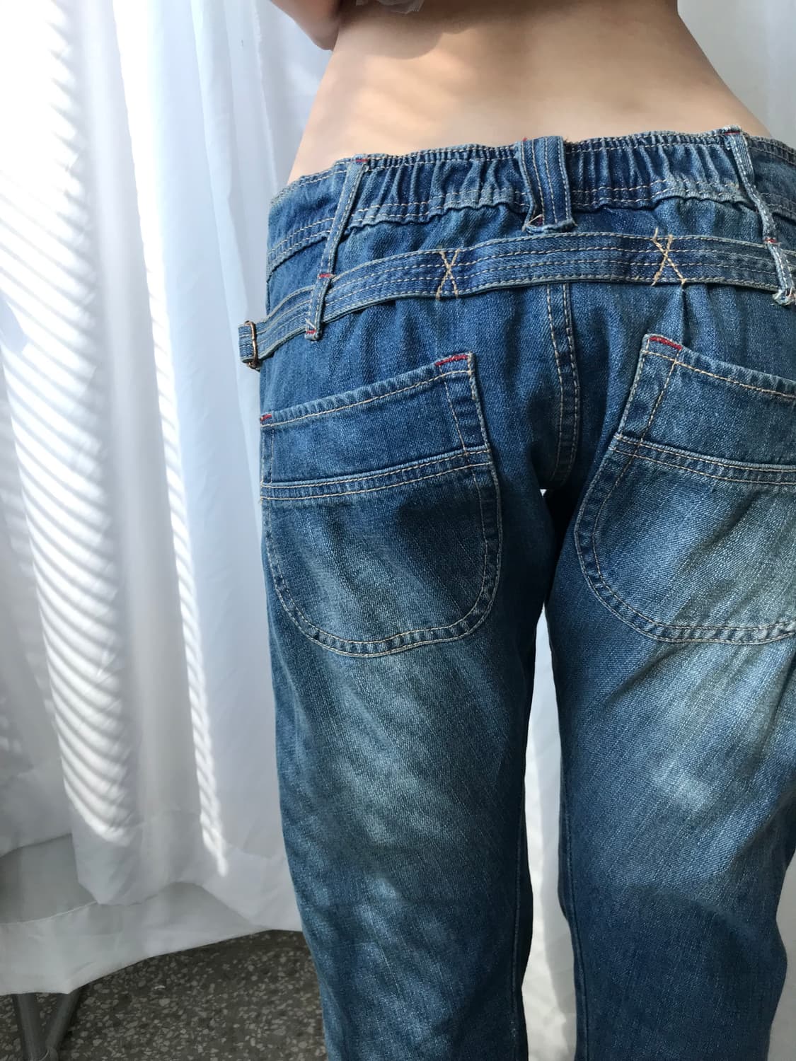 스티치 디테일 로우라이즈 크롭 팬츠 상품이미지4