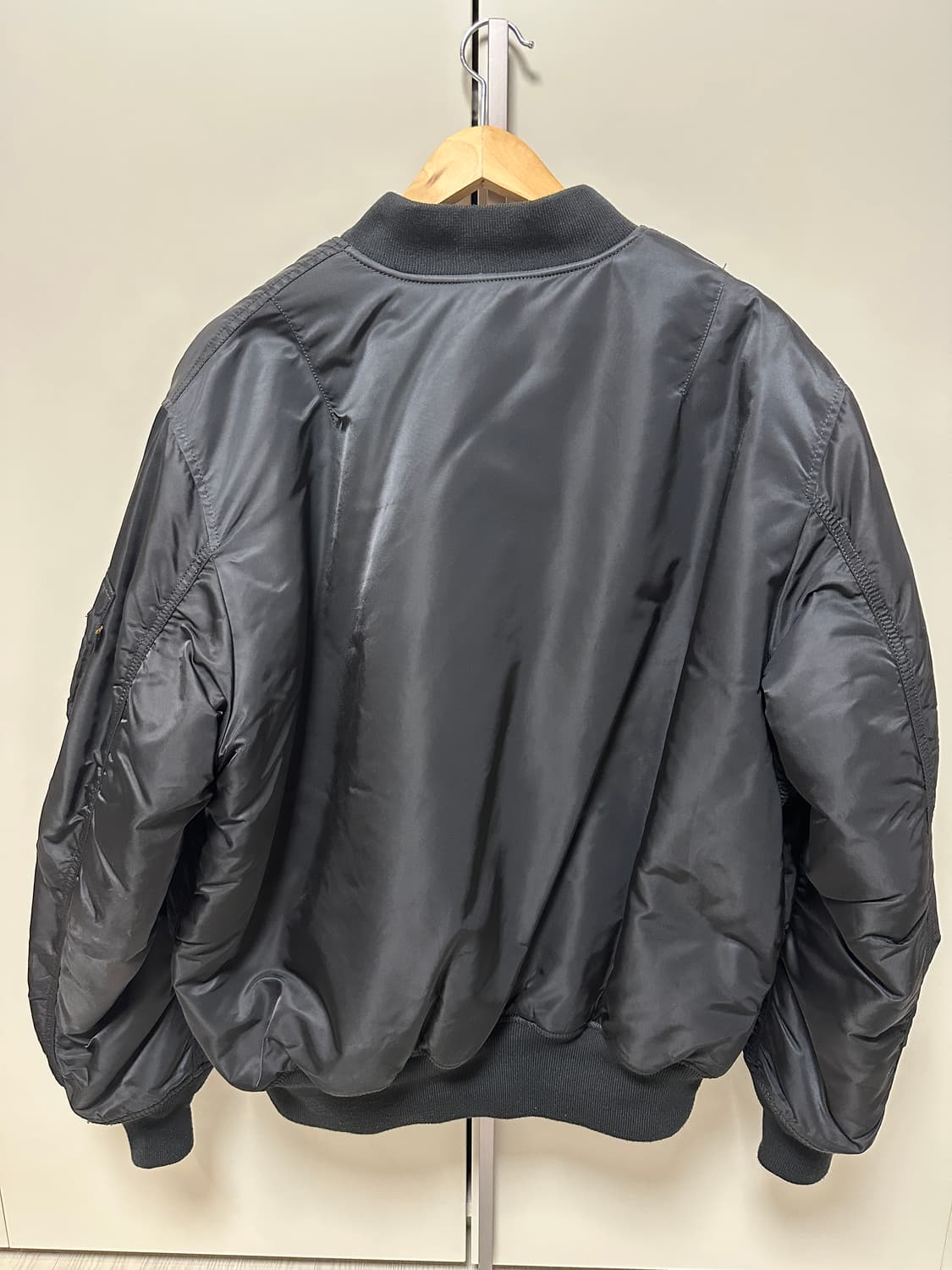알파 인더스트리 MA-1 플라이트 자켓 블랙 2XL 상품이미지2