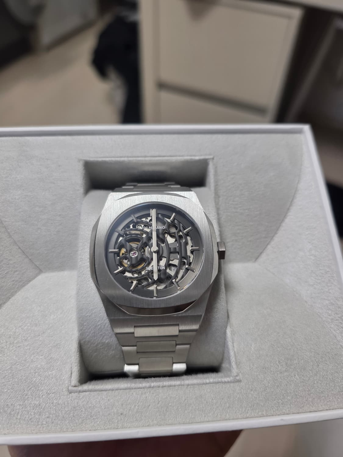 디원밀라노 스켈레톤 상품이미지1