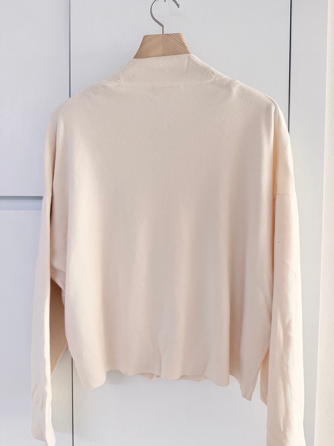 COS 코스 아이보리 가디건 상품이미지3