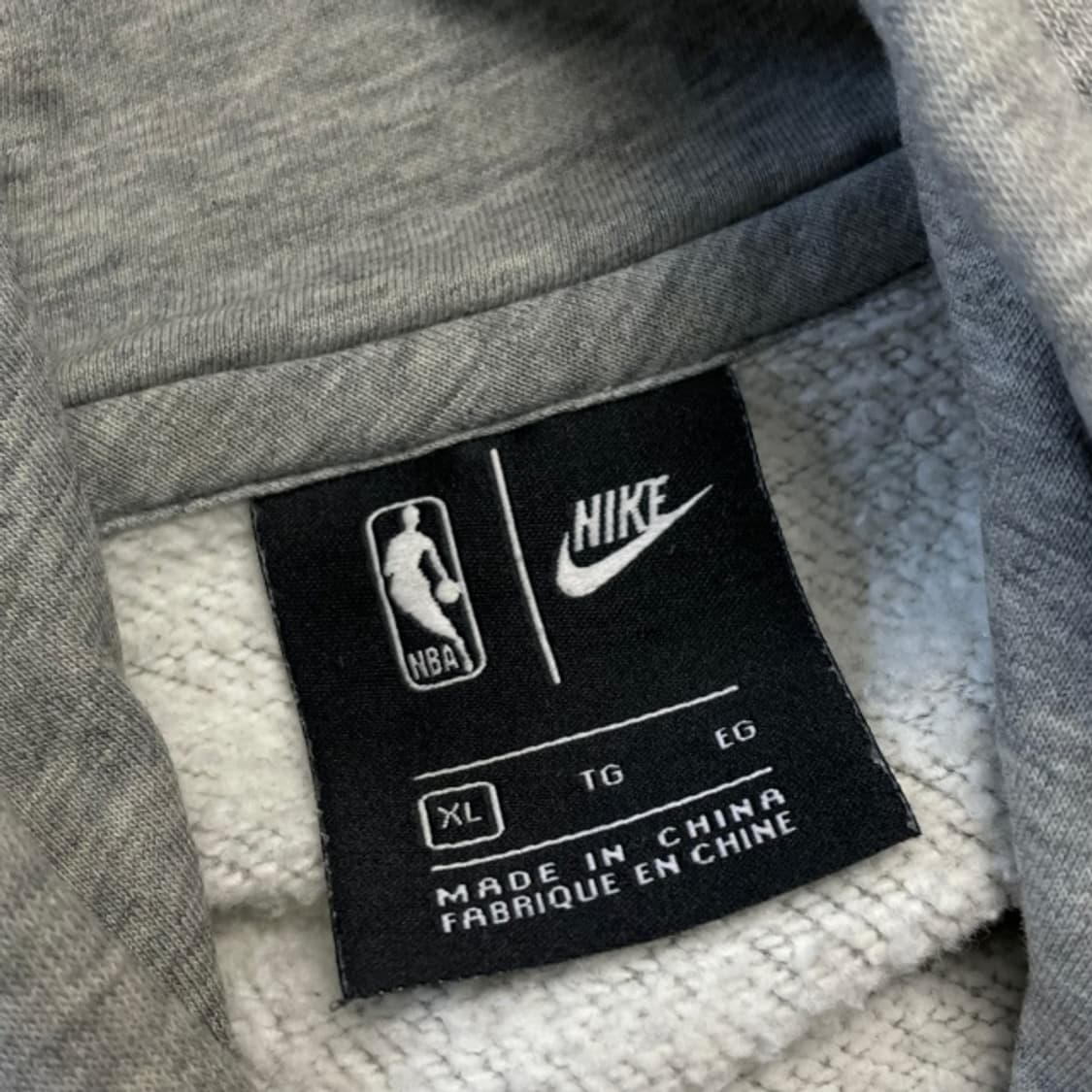 105 나이키 LA레이커스 르브론 후드티 상품이미지3