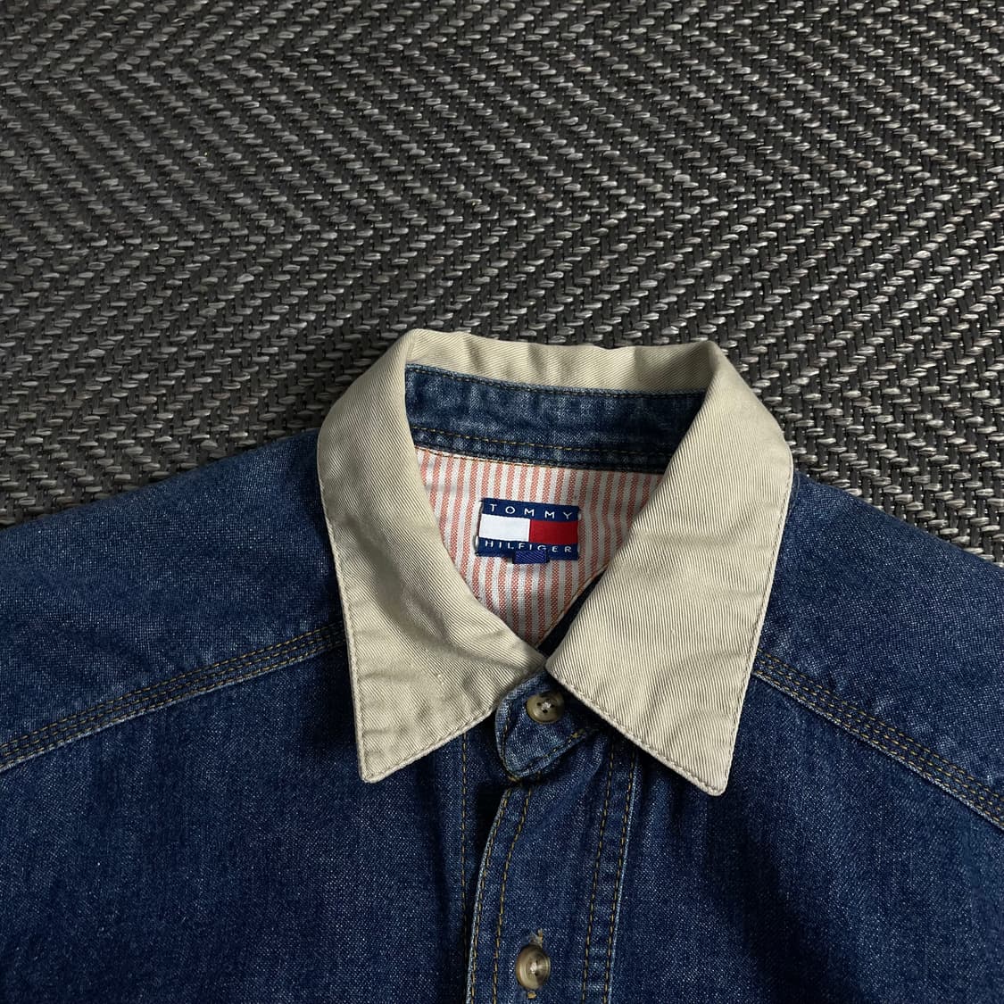 90s 타미힐피거 올드스쿨 월계수 로고 데님 셔츠y 3845 상품이미지6