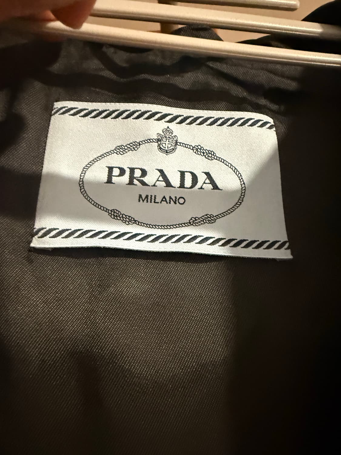 프라다 블랙 바람막이 상품이미지2