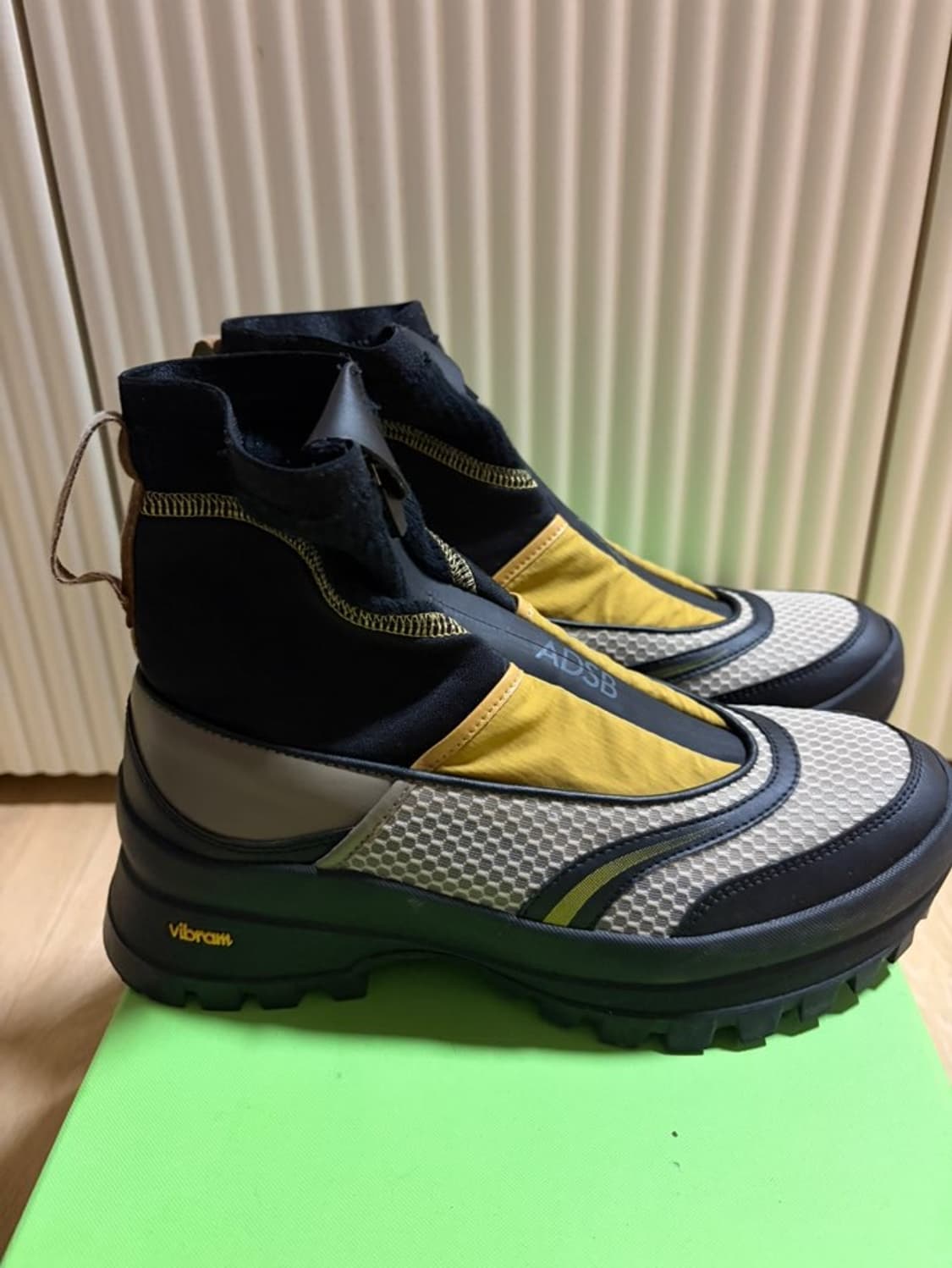 유니섹스 마티오 집업 트레이너 aaa387u(KHAKI) 상품이미지1