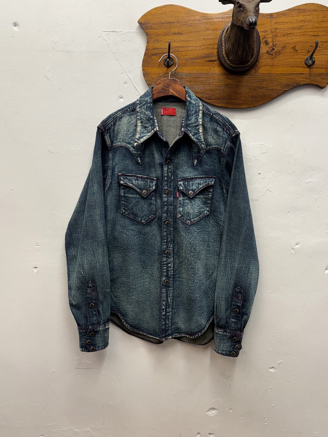 Levi's Red Tab Denim Western Shirt 상품이미지1