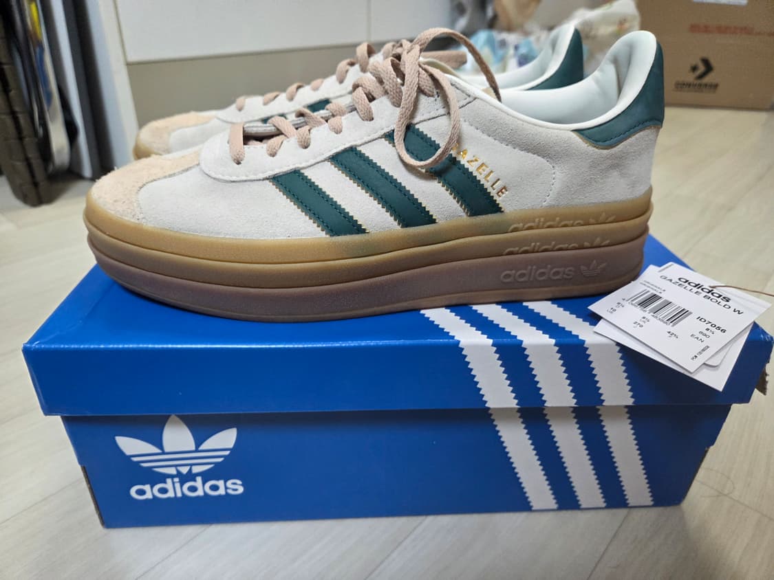 270 아디다스 가젤 볼드 크림 화이트 그린 상품이미지3