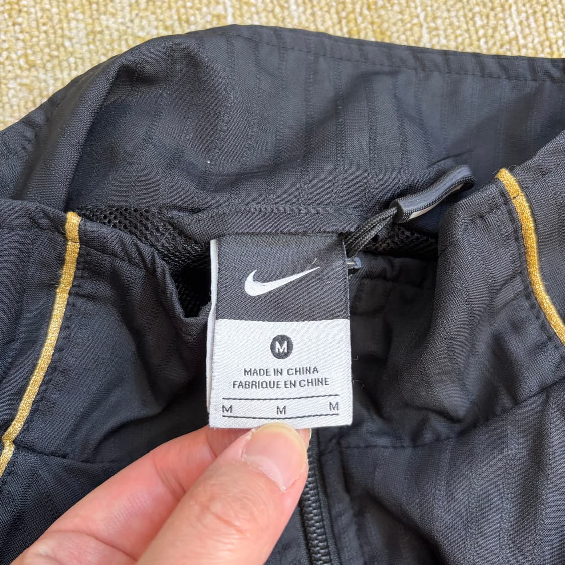 나이키 빈티지 블랙/골드 바람막이 트랙(M) 상품이미지4
