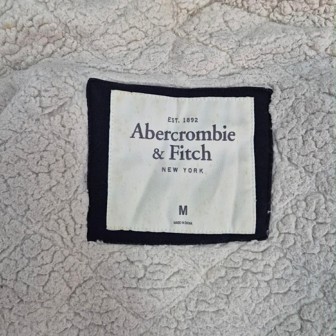 아베크롬비 y2k 울프죠 퀄팅 퍼 자켓 후드집업 희귀져지(M) 상품이미지4