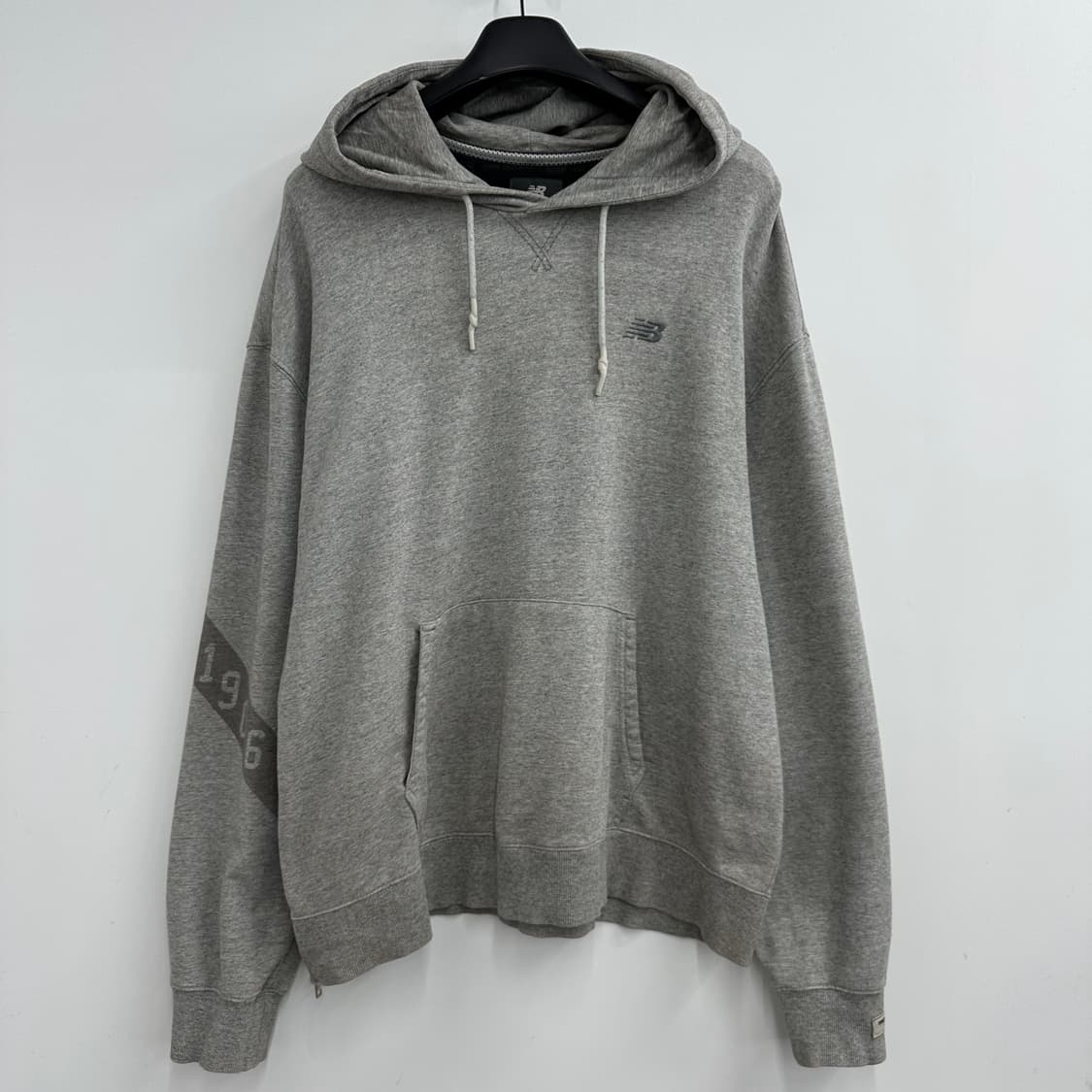 110 뉴발란스 남자 루즈핏 후드티 상품이미지1