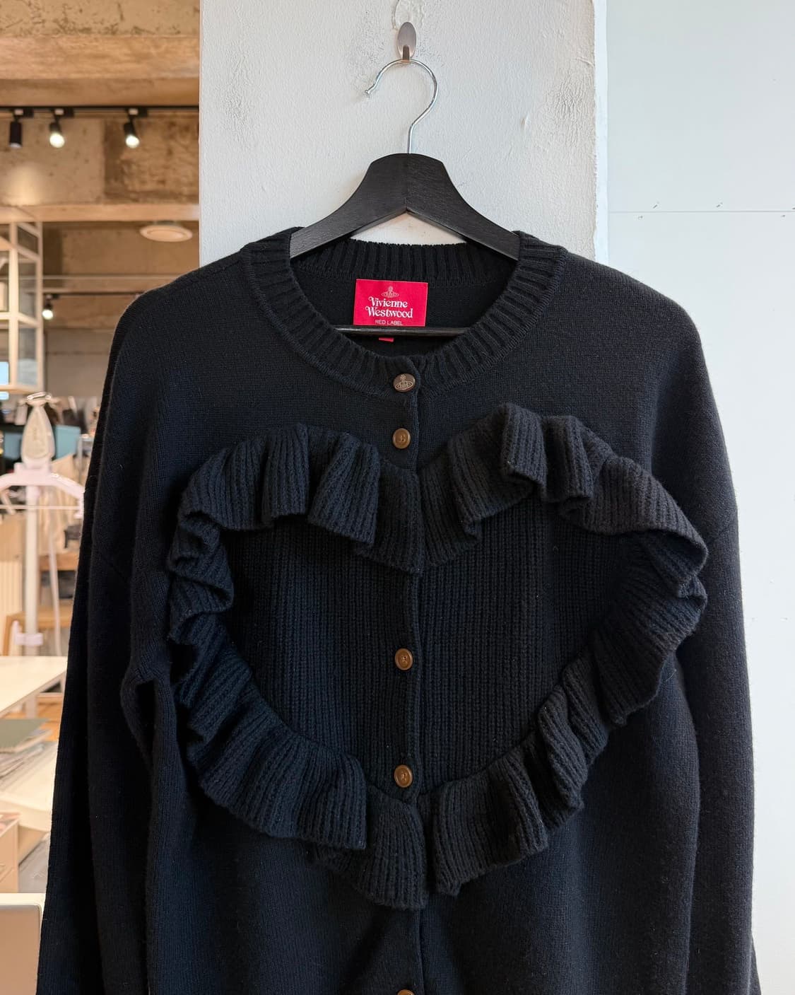 비비안 웨스트우드 레드라벨 블랙 하트 프릴 가디건  상품이미지3