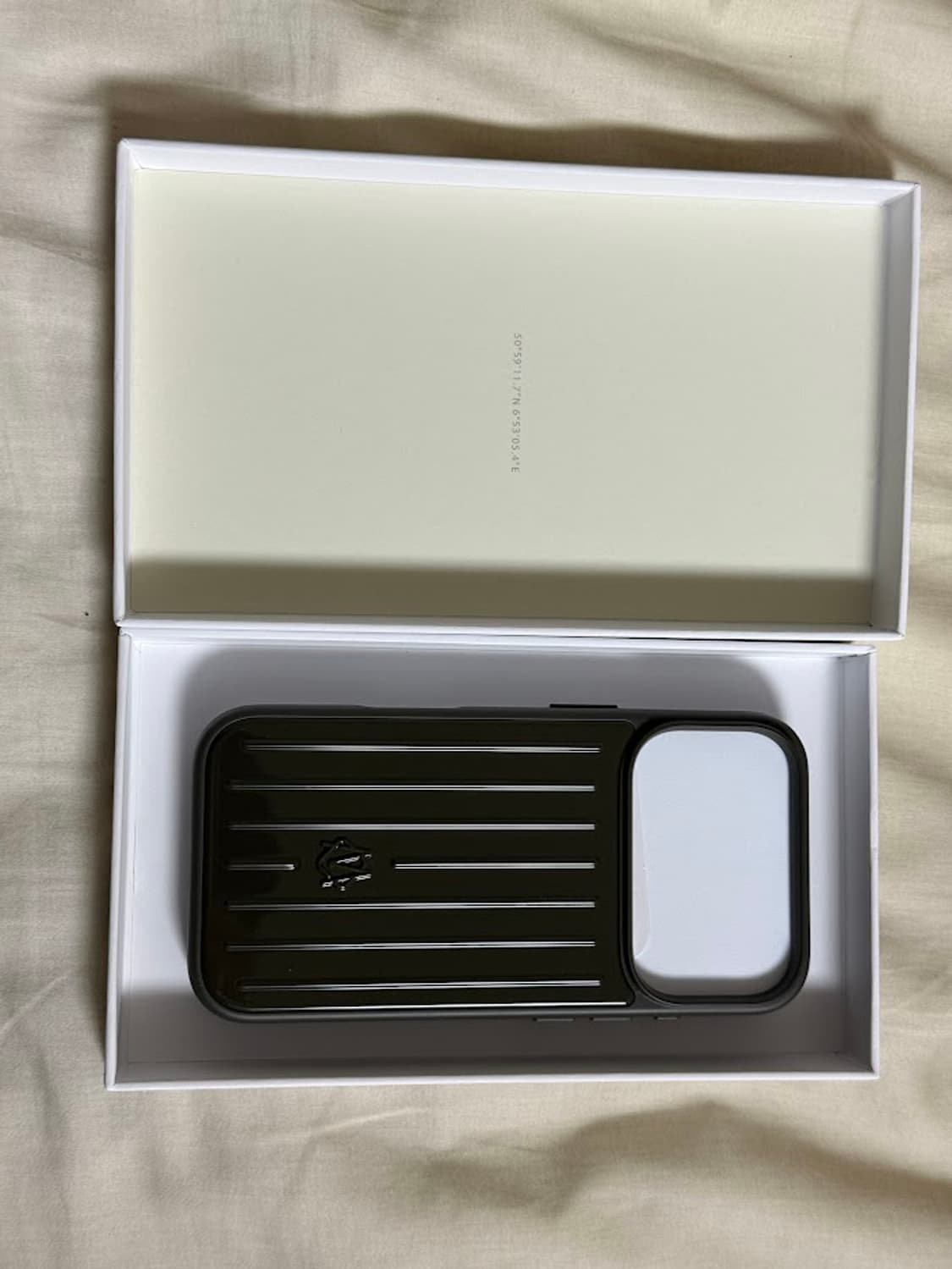 리모와 아이폰 17 프로 케이스 상품이미지3