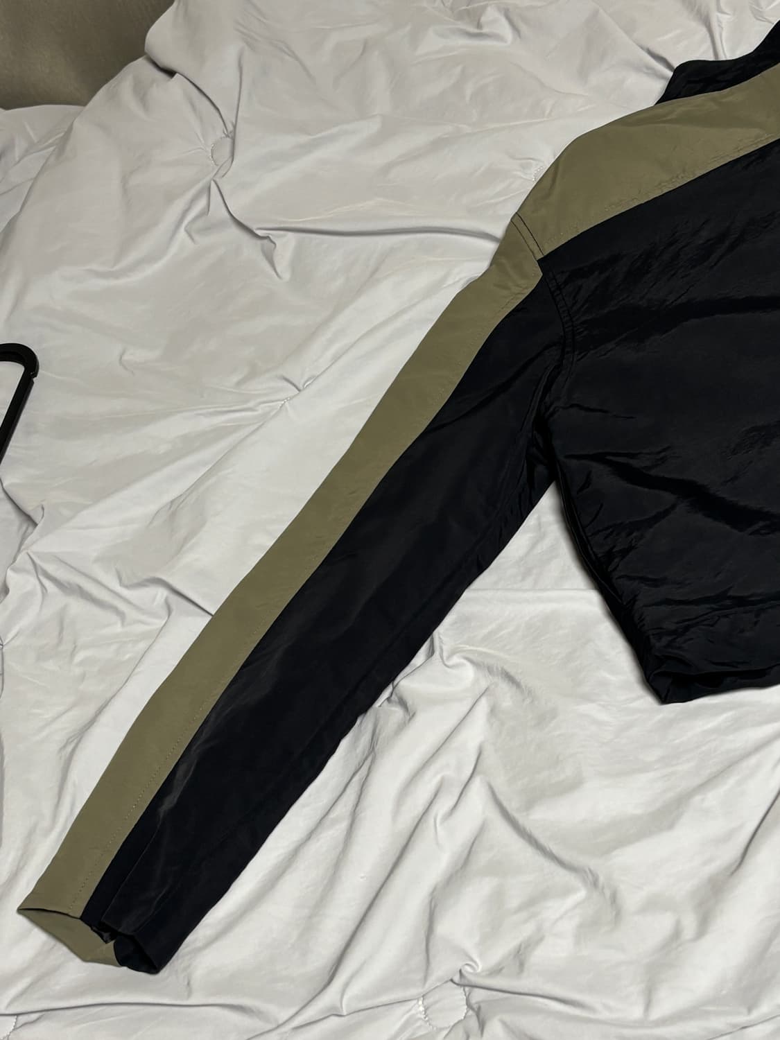 블랙업 버츠 크롭 배색 바이커 자켓 상품이미지7