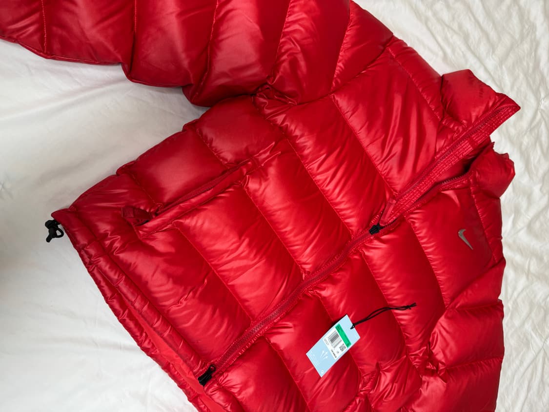 녹타 선셋 푸퍼 패딩 레드 XL사이즈 팝니다 상품이미지1