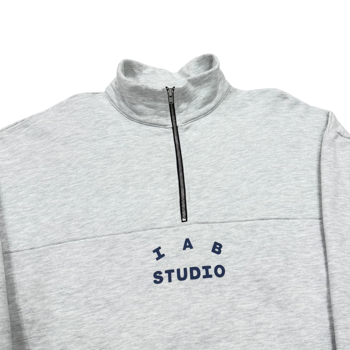 아이앱스튜디오 하프집업 풀오버 맨투맨 라이트 그레이 L 상품이미지2