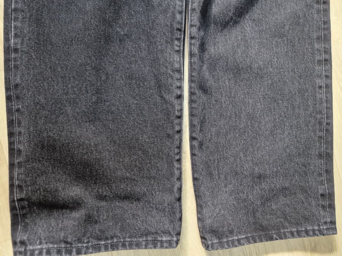 리바이스 블루탭 마커루즈진 블랙 W30L32 판매합니다 상품이미지4