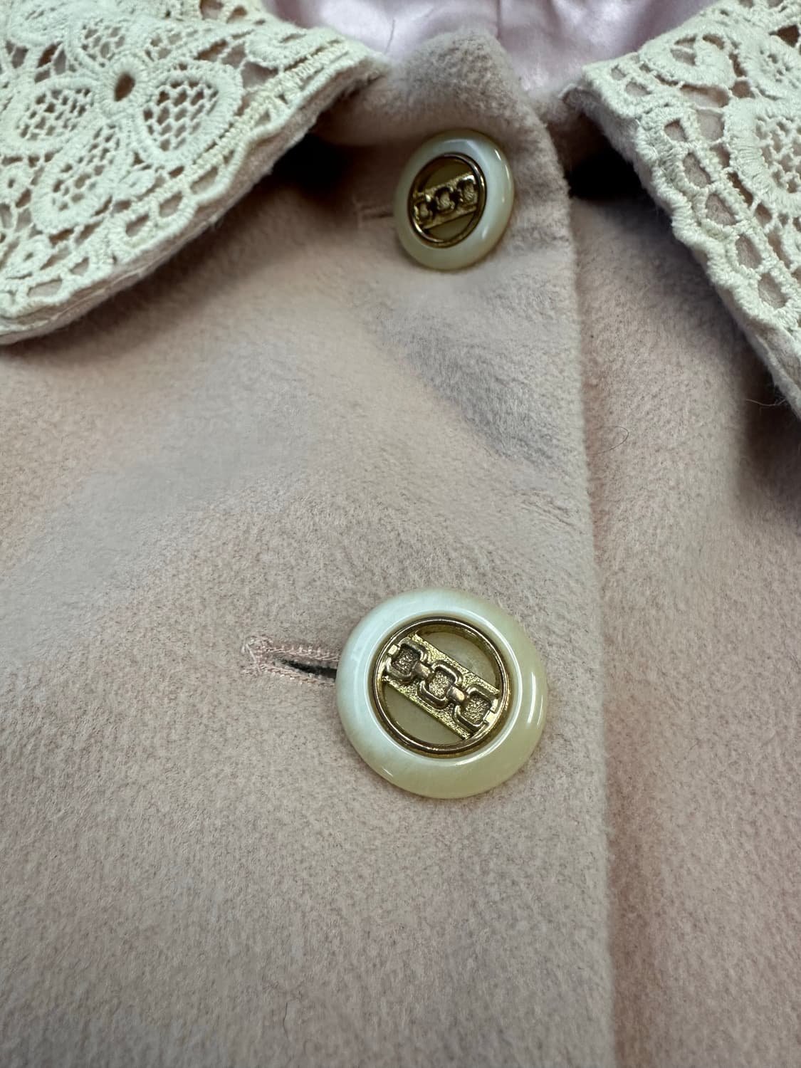 (0)리즈리사 레이스프릴 A라인 리본 코트 핑크 상품이미지3