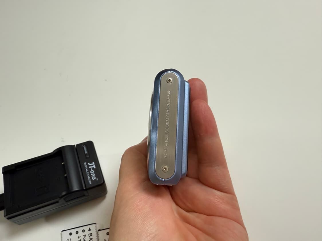 빈티지 디카 카시오 exilim z75 판매합니다! 상품이미지7