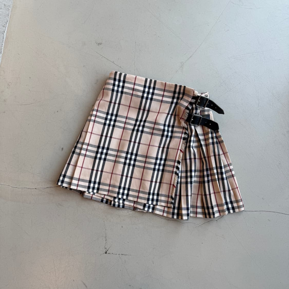 버버리 레더벨트 노바체크 스커트 상품이미지1